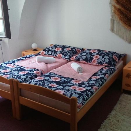 Penzion U Tkadlen Jindrichuv Hradec Bagian luar foto