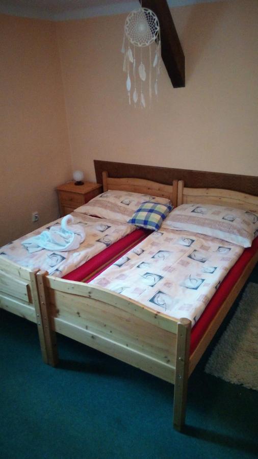 Penzion U Tkadlen Jindrichuv Hradec Bagian luar foto